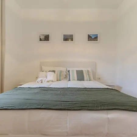 Chalet The Lemon Factory