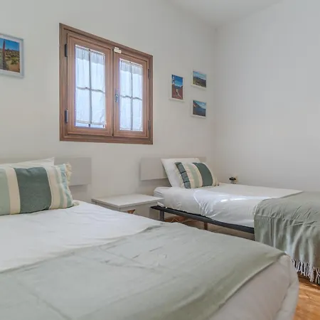 The Lemon Factory Chío