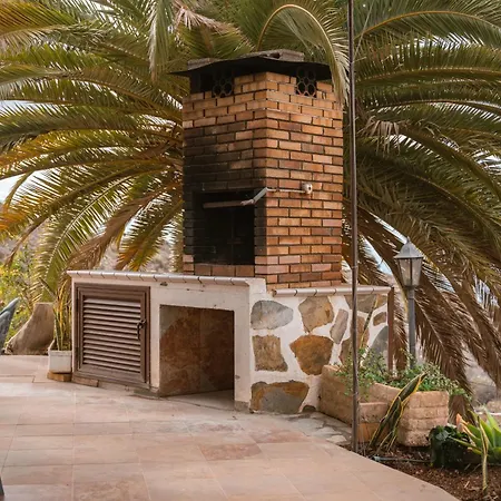 The Lemon Factory Chalet