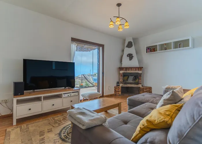 The Lemon Factory * Chio (Tenerife)